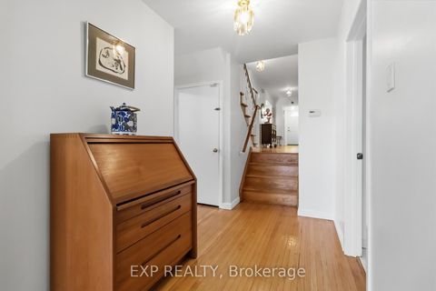 Photo 20 at 152 Hilda Avenue, Newtonbrook West, Toronto