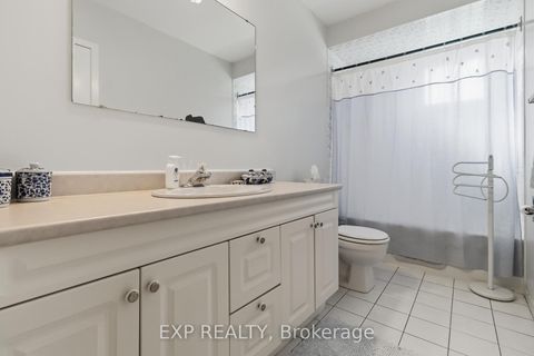 Photo 32 at 152 Hilda Avenue, Newtonbrook West, Toronto