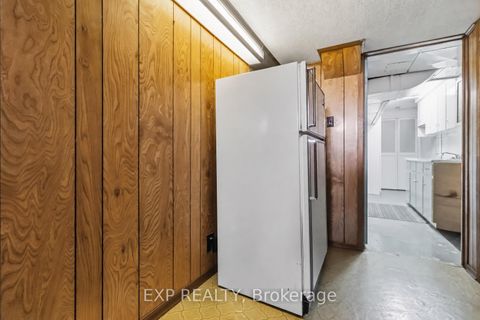 Photo 35 at 152 Hilda Avenue, Newtonbrook West, Toronto