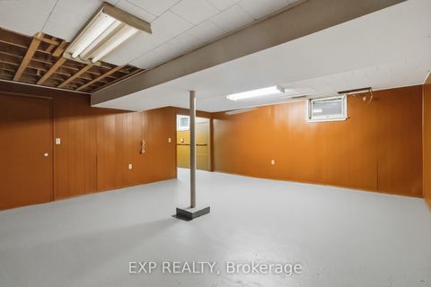 Photo 40 at 152 Hilda Avenue, Newtonbrook West, Toronto