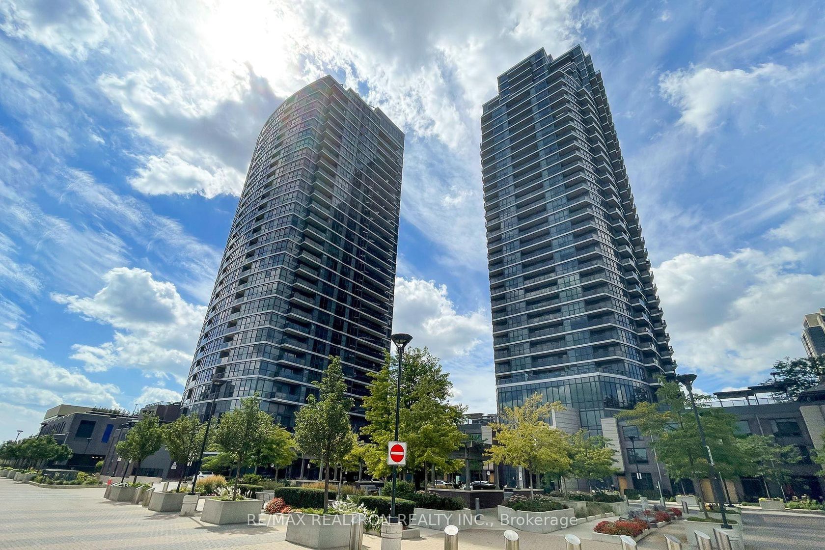 1811 - 9 Valhalla Inn Road, City Centre West, Toronto 