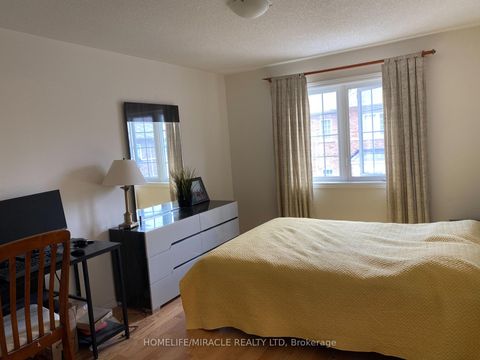 Photo 4 at 13 Vasto Lane, Scarborough Village, Toronto