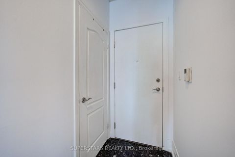 Photo 5 at #2002 - 188 Doris Avenue, Willowdale East, Toronto