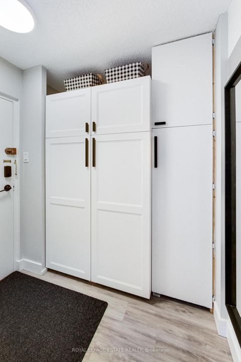Photo 10 at 311 - 1071 Woodbine Avenue, Lumsden, Toronto