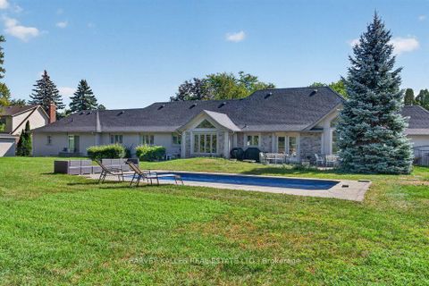 Photo 38 at 28 Putting Green Crescent, Kleinburg, Vaughan