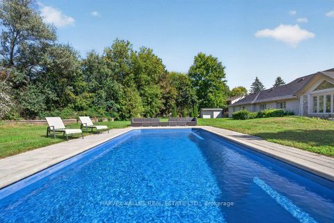 Photo 40 at 28 Putting Green Crescent, Kleinburg, Vaughan