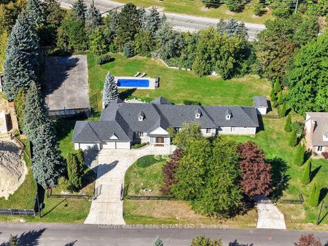 Photo 48 at 28 Putting Green Crescent, Kleinburg, Vaughan