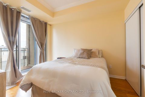 Photo 5 at 1311 - 628 Fleet Street, Niagara, Toronto