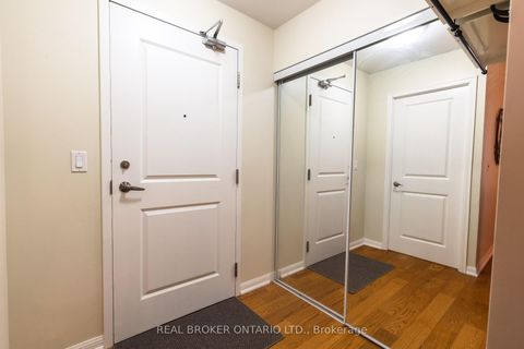 Photo 12 at 1311 - 628 Fleet Street, Niagara, Toronto