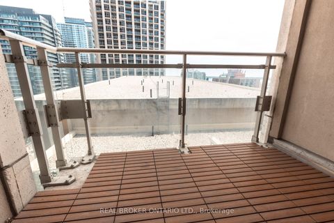 Photo 13 at 1311 - 628 Fleet Street, Niagara, Toronto