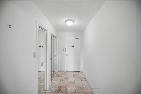Photo 4 at 2305 - 2010 Islington Avenue, The Westway, Toronto
