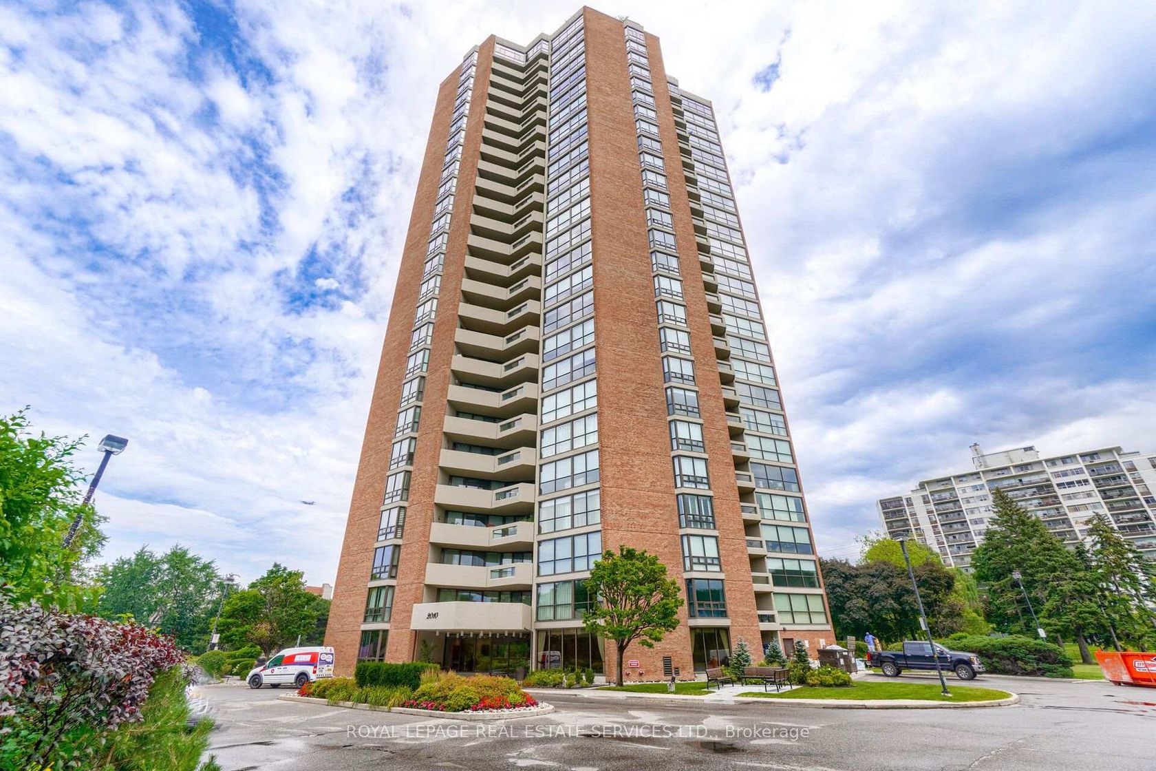 2305 - 2010 Islington Avenue, The Westway, Toronto 