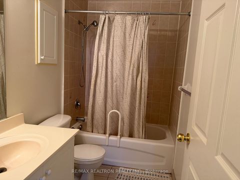 Photo 6 at 120 - 1720 Eglinton Avenue E, Victoria Village, Toronto