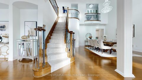 Photo 3 at 100 Virtue Crescent, Vellore Village, Vaughan