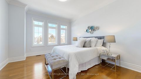 Photo 31 at 100 Virtue Crescent, Vellore Village, Vaughan