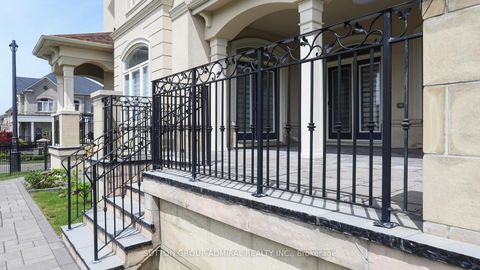Photo 39 at 100 Virtue Crescent, Vellore Village, Vaughan