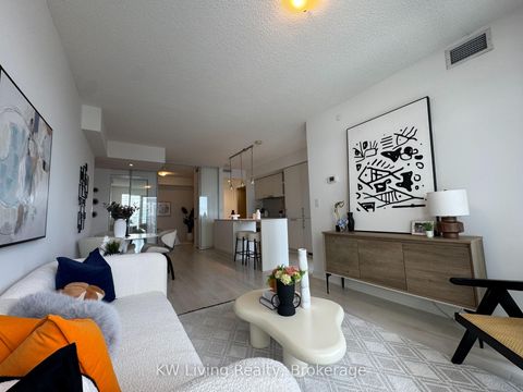Photo 1 at 5006 - 100 Harbour Street, Waterfront Communities C1, Toronto