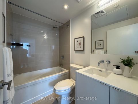 Photo 8 at 5006 - 100 Harbour Street, Waterfront Communities C1, Toronto