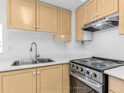 Photo 10 at 1102 - 2800 Warden Avenue, L'Amoreaux, Toronto