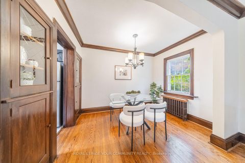 Photo 13 at 2 Four Oaks Gate, East York, Toronto
