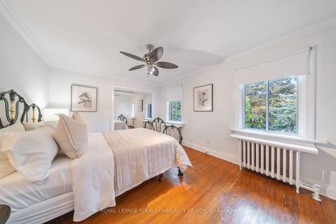 Photo 19 at 2 Four Oaks Gate, East York, Toronto