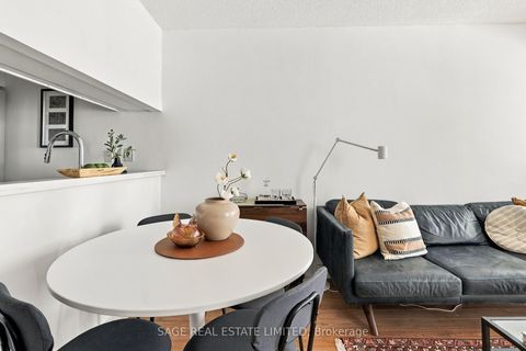 Photo 3 at 313 - 222 The Esplanade, Waterfront Communities C8, Toronto