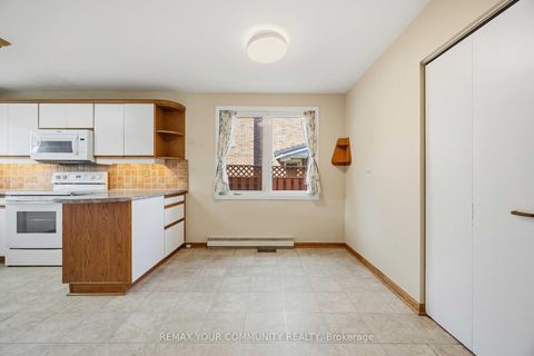 Photo 20 at 588 Huntingwood Drive, L'Amoreaux, Toronto