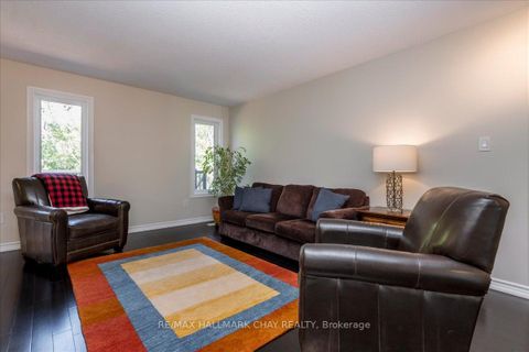 Photo 8 at 974 Booth Avenue, Alcona, Innisfil