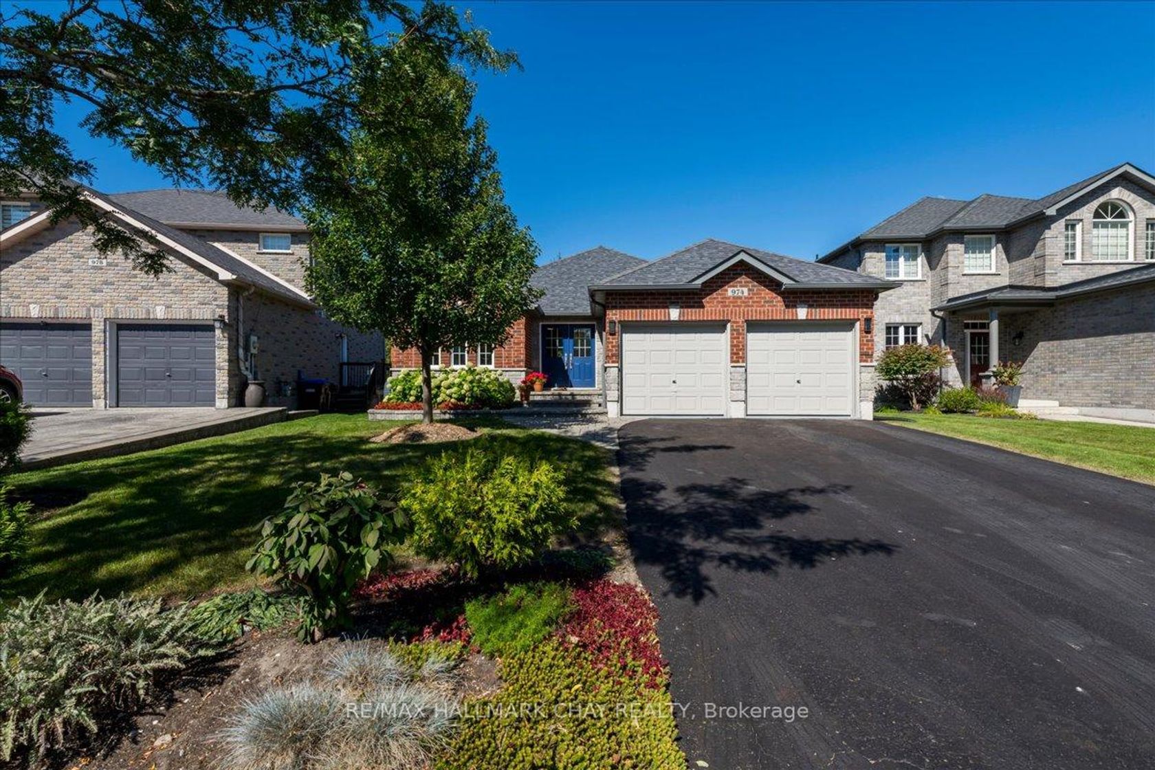 974 Booth Avenue, Alcona, Innisfil photo number 2