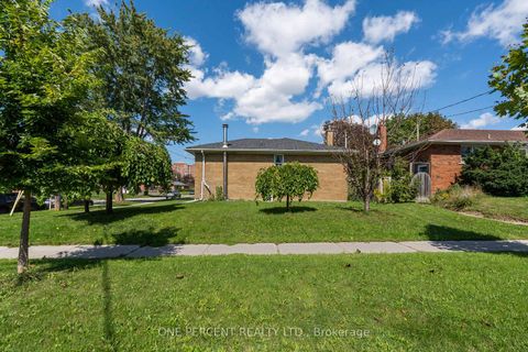 Photo 1 at 3 Charity Road, Kennedy Park, Toronto