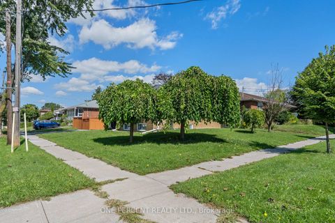 Photo 2 at 3 Charity Road, Kennedy Park, Toronto