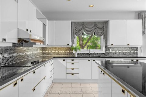 Photo 11 at 411 Cummer Avenue, Newtonbrook East, Toronto