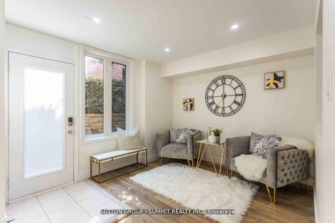 Photo 2 at 421 - 12 Douro Street, Niagara, Toronto