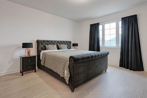Photo 16 at 50 Chorus Crescent, Kleinburg, Vaughan