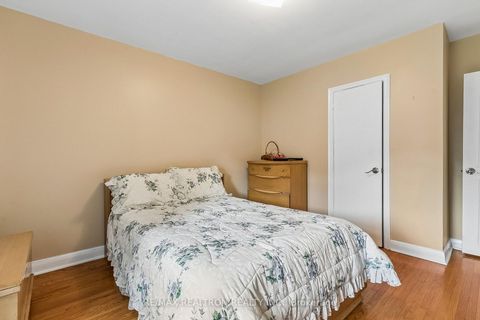 Photo 13 at 96 Commonwealth Avenue, Kennedy Park, Toronto