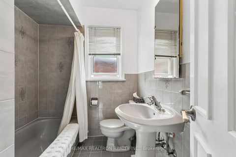 Photo 14 at 96 Commonwealth Avenue, Kennedy Park, Toronto