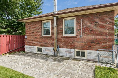 Photo 25 at 96 Commonwealth Avenue, Kennedy Park, Toronto