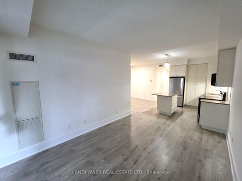 Photo 24 at 906 - 25 Broadway Avenue, Mount Pleasant West, Toronto