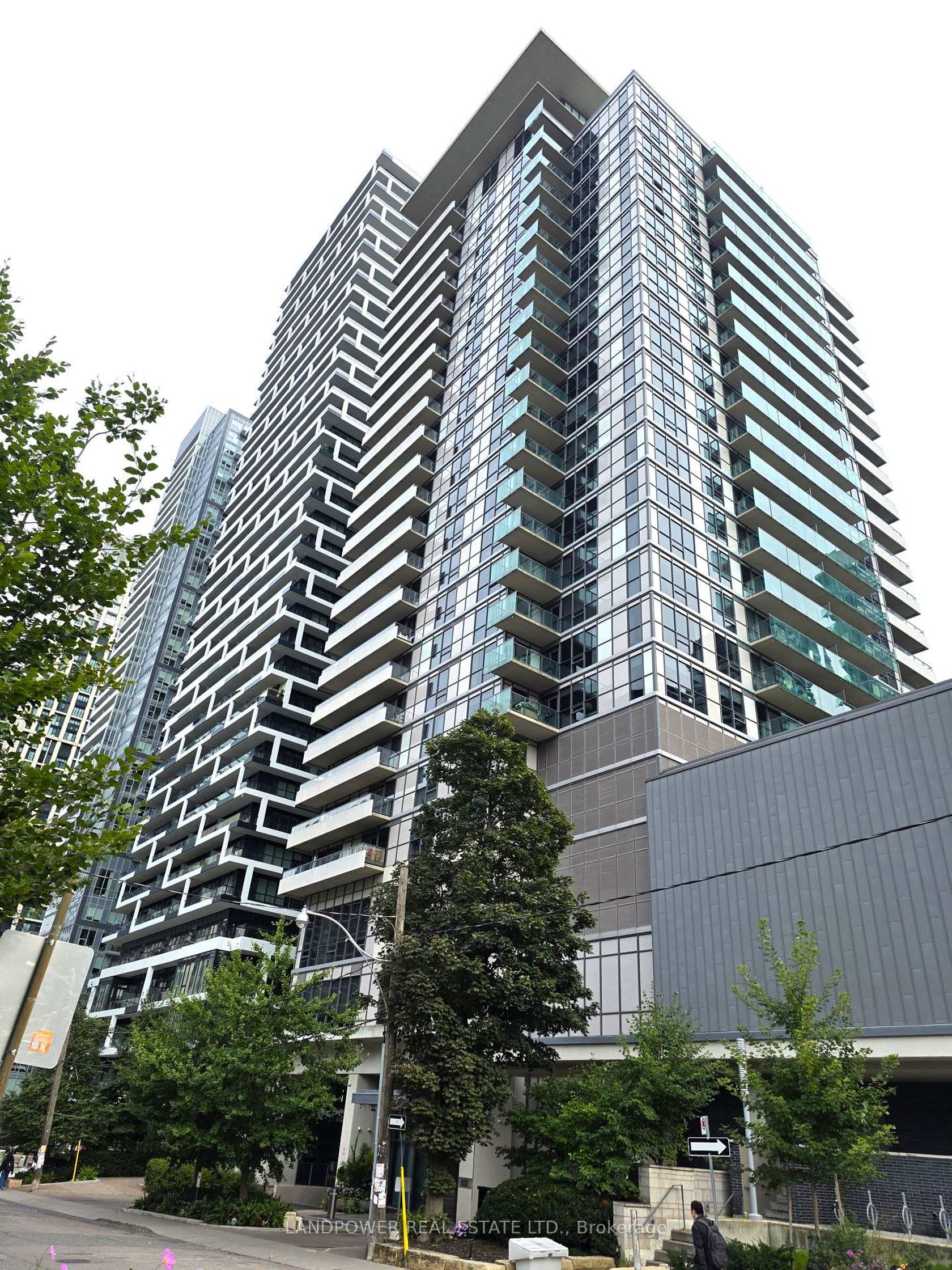 906 - 25 Broadway Avenue, Mount Pleasant West, Toronto 