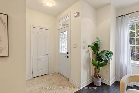Photo 3 at 3 Flook Lane, Willowdale West, Toronto