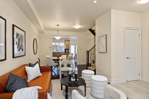 Photo 6 at 3 Flook Lane, Willowdale West, Toronto