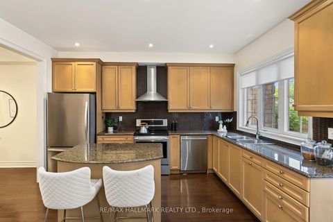 Photo 11 at 3 Flook Lane, Willowdale West, Toronto