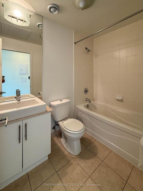 Photo 14 at 2611 - 55 Bremner Boulevard, Waterfront Communities C1, Toronto