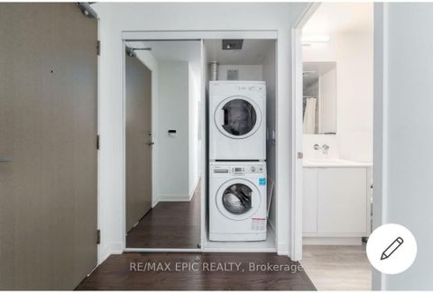 Photo 7 at 5705 - 100 Harbour Street, Waterfront Communities C1, Toronto