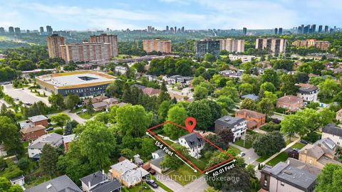 Photo 1 at 599 Conacher Drive, Newtonbrook East, Toronto
