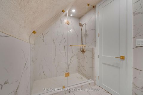 Photo 22 at 599 Conacher Drive, Newtonbrook East, Toronto