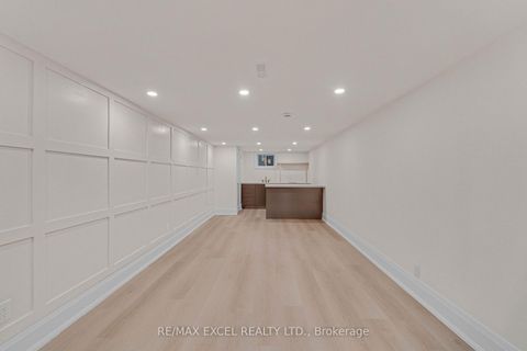 Photo 28 at 599 Conacher Drive, Newtonbrook East, Toronto