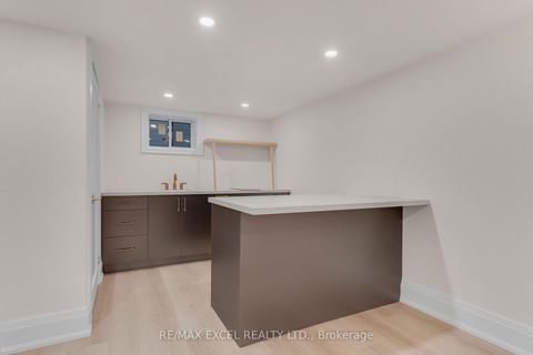 Photo 29 at 599 Conacher Drive, Newtonbrook East, Toronto