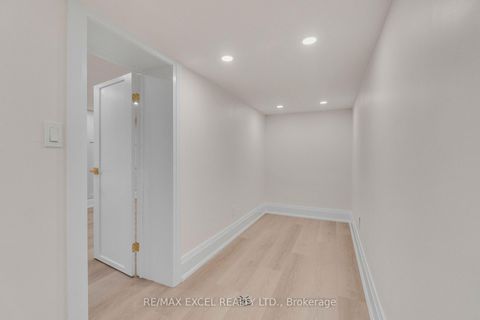 Photo 35 at 599 Conacher Drive, Newtonbrook East, Toronto
