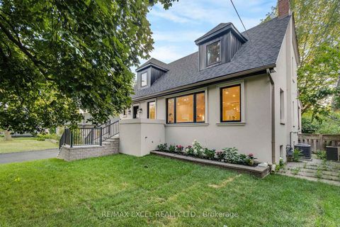 Photo 40 at 599 Conacher Drive, Newtonbrook East, Toronto